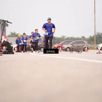 Runner Photo 7530038