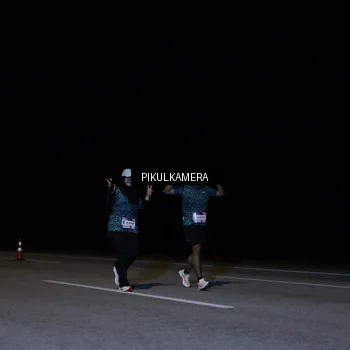Runner Photo 7530050