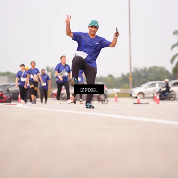 Runner Photo 7530051