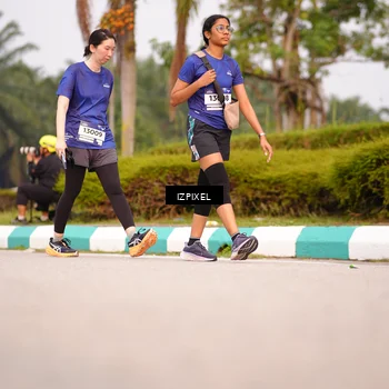 Runner Photo 7530071