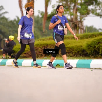 Runner Photo 7530072