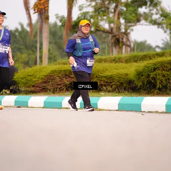 Runner Photo 7530086