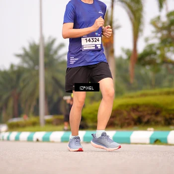 Runner Photo 7530111