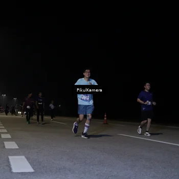Runner Photo 7530115