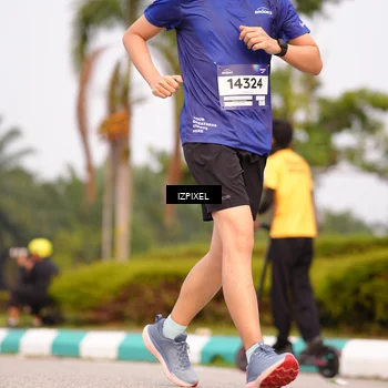 Runner Photo 7530123