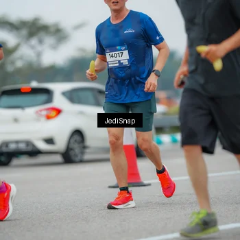 Runner Photo 7530161