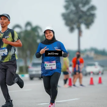 Runner Photo 7530171