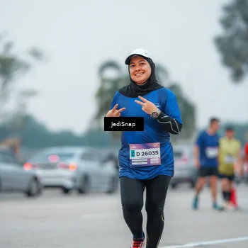 Runner Photo 7530204