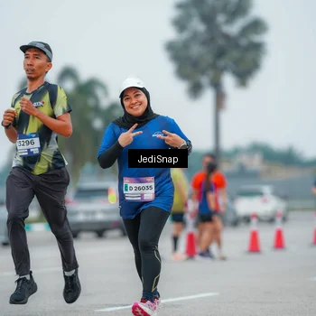 Runner Photo 7530215