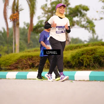 Runner Photo 7530240