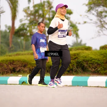 Runner Photo 7530244