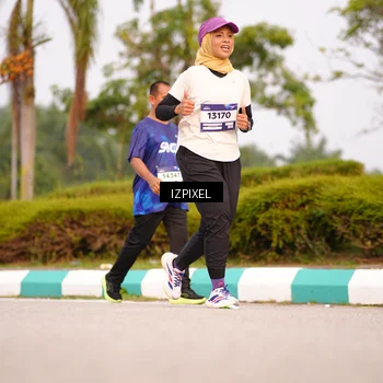 Runner Photo 7530245