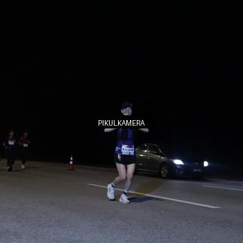Runner Photo 7530275