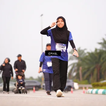 Runner Photo 7530280