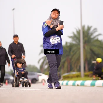 Runner Photo 7530309