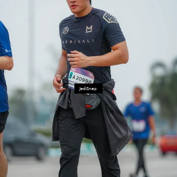 Runner Photo 7530356