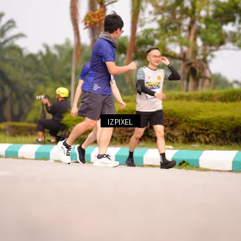 Runner Photo 7530403