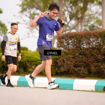 Runner Photo 7530418