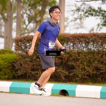 Runner Photo 7530425