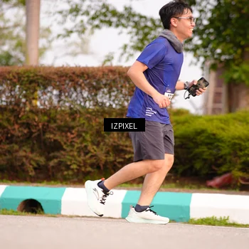 Runner Photo 7530431