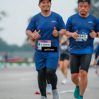 Runner Photo 7530440