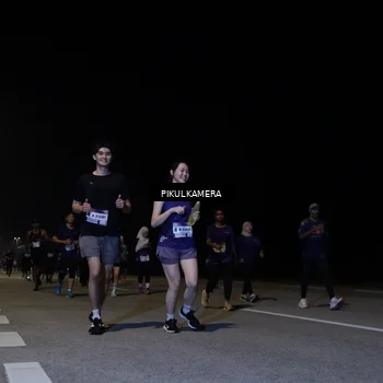 Runner Photo 7530476