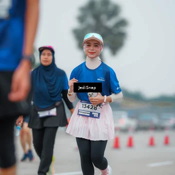 Runner Photo 7530478