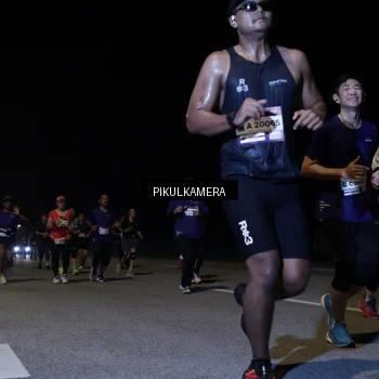 Runner Photo 7530516