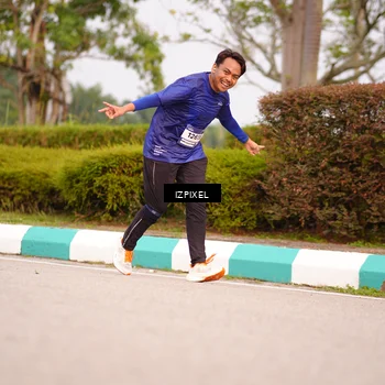 Runner Photo 7530534