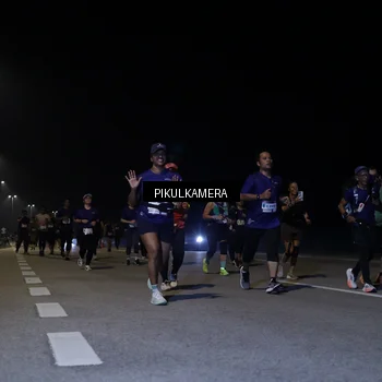Runner Photo 7530542