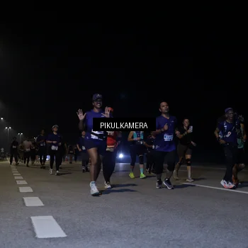 Runner Photo 7530545