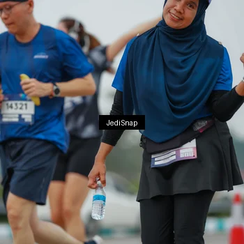 Runner Photo 7530549