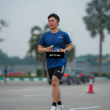 Runner Photo 7530563