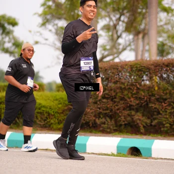 Runner Photo 7530578