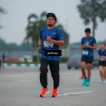 Runner Photo 7530579