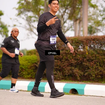 Runner Photo 7530585