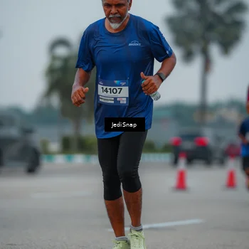 Runner Photo 7530634