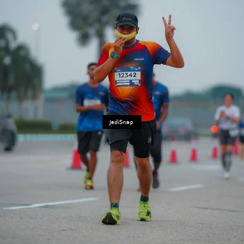 Runner Photo 7530635