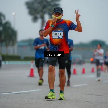 Runner Photo 7530636