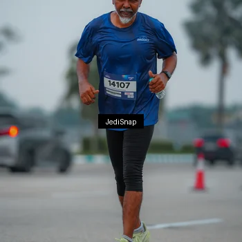 Runner Photo 7530637
