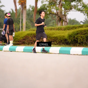 Runner Photo 7530644