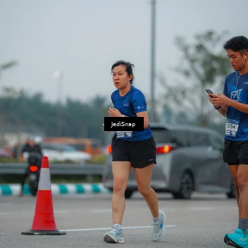Runner Photo 7530647