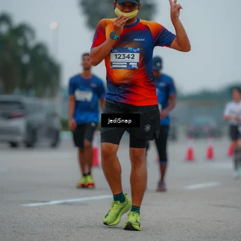 Runner Photo 7530650