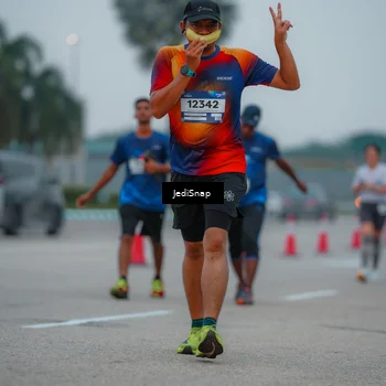 Runner Photo 7530651