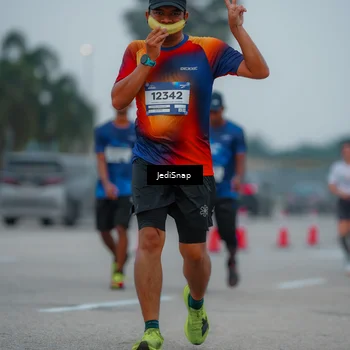 Runner Photo 7530664