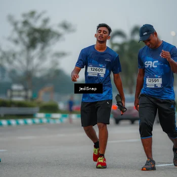Runner Photo 7530665