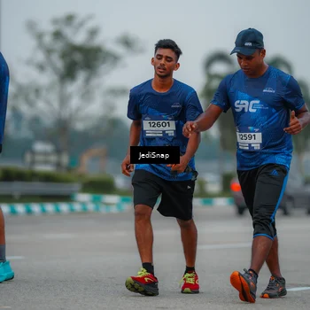 Runner Photo 7530705