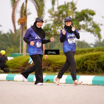 Runner Photo 7530711
