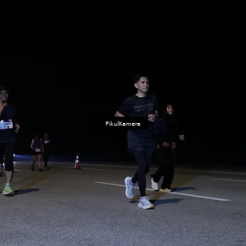 Runner Photo 7530714