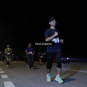 Runner Photo 7530744